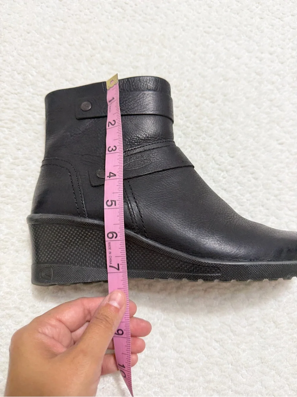 KEEN Black Leather Side Zip Kate Wedge Ankle Boots Women’s Size 8.5